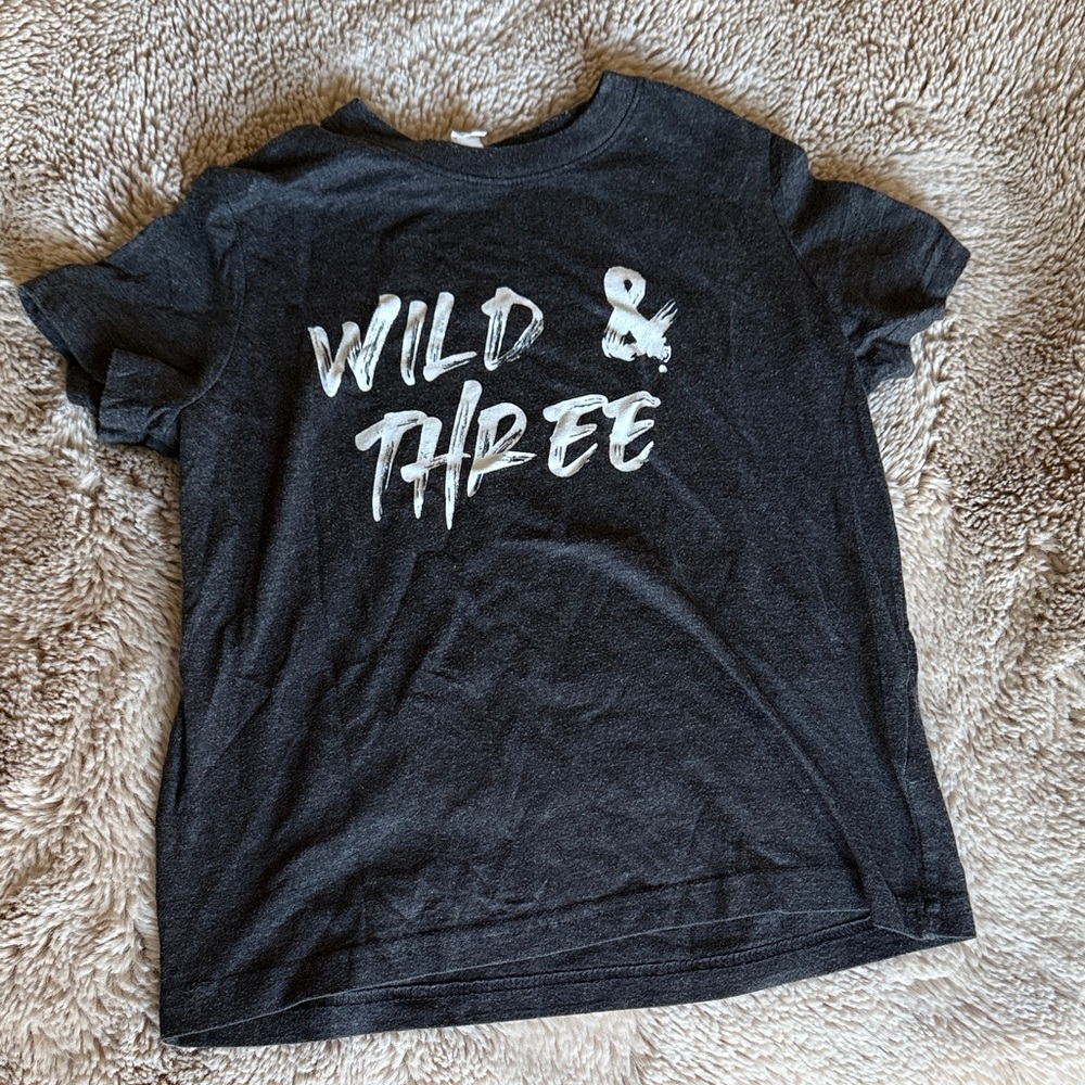 Wild & Three T-shirt 5/6T